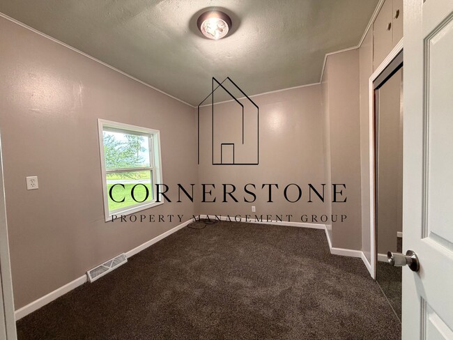 Photo - 276 Grant St