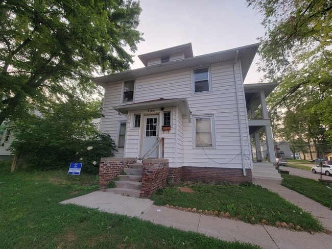 Photo - 403 21st St Apartment Unit 2104 Douglass St