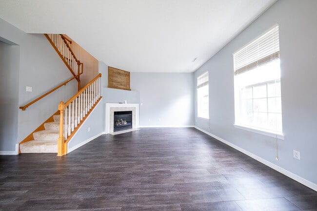 799 Cobblestone Way