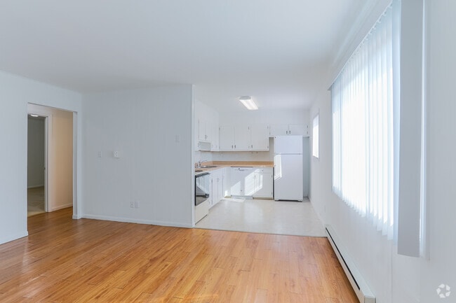 1333 Hunter Apts 2BR, 1BA - 760SF
