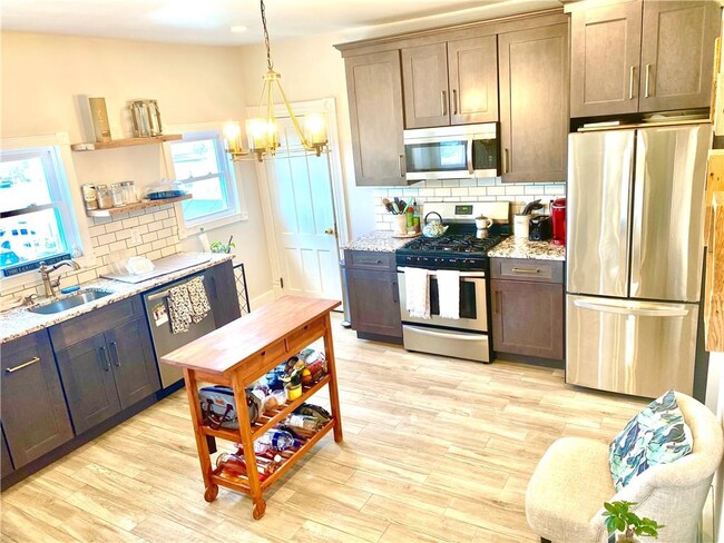 Photo - 6 Watkins Ave Apartamento Unidad 2F