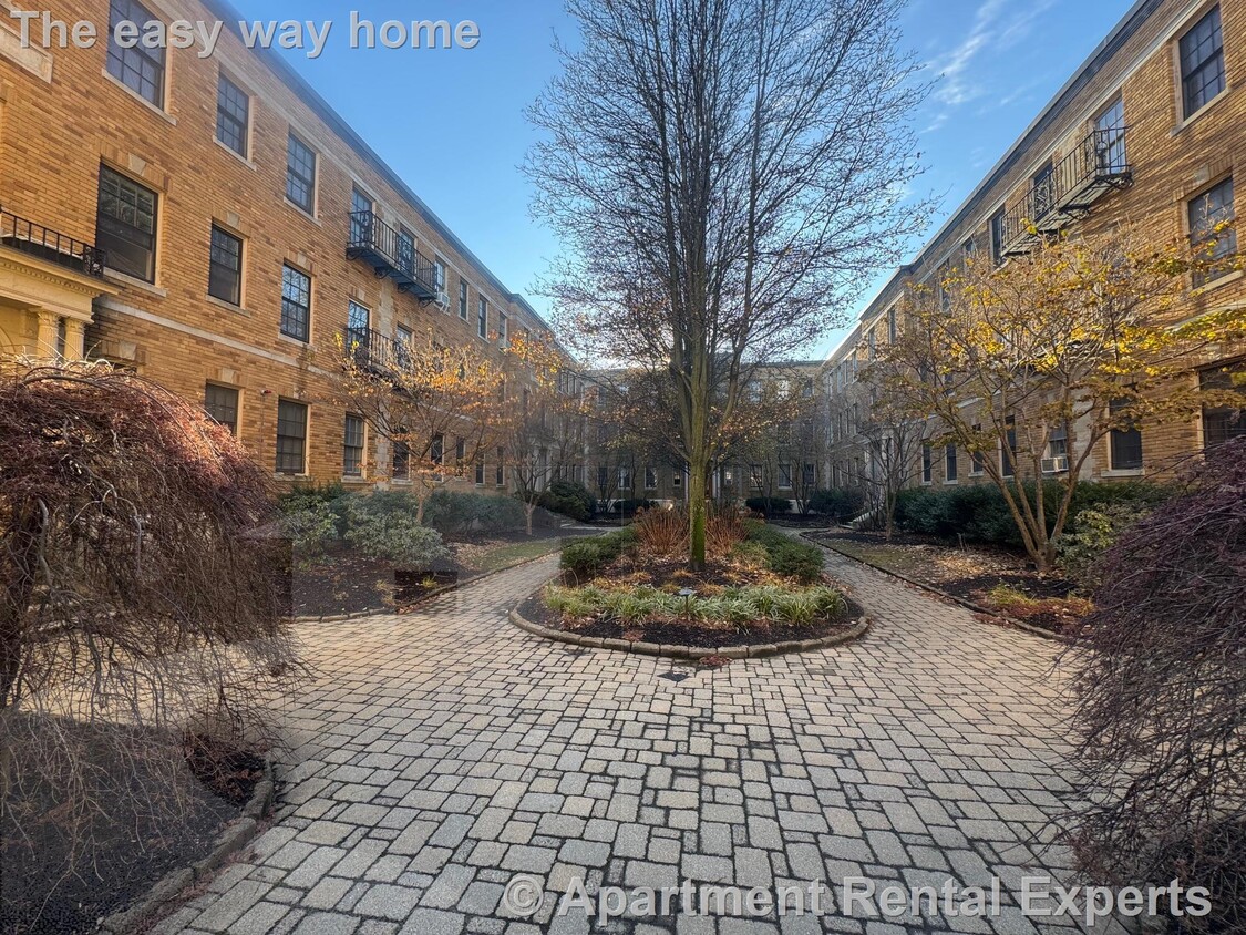 Photo - 856 Massachusetts Ave