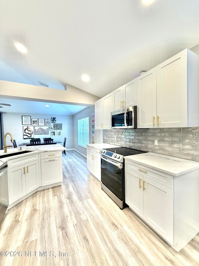 Photo - 11110 Peerless Ln
