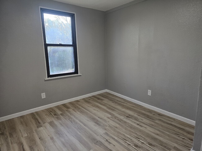 Photo - Beautiful 3BR/1BA Home on East Edgar Avenue