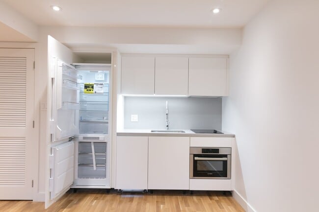 Photo - 3195 Av. Van Horne Unit 3