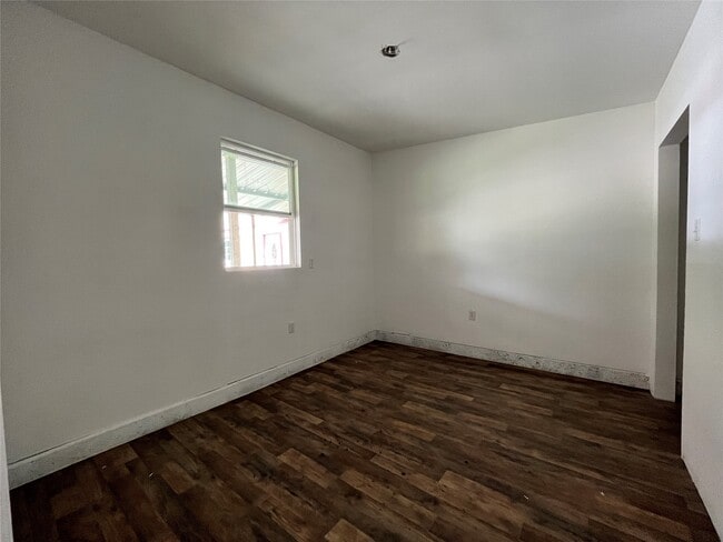 Photo - 5104 39th St E Unit 3