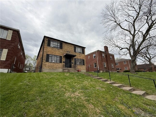 212 E Bruce Ave Unit 2
