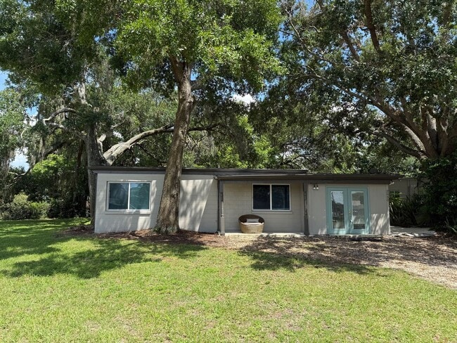 ADORABLE 2 BED WINTER PARK RENTAL HOME - ADORABLE 2 BED WINTER PARK RENTAL HOME