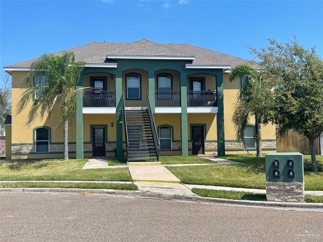 Front view of cozy property! - 801 E Daffodil Apartamentos Unidad #4