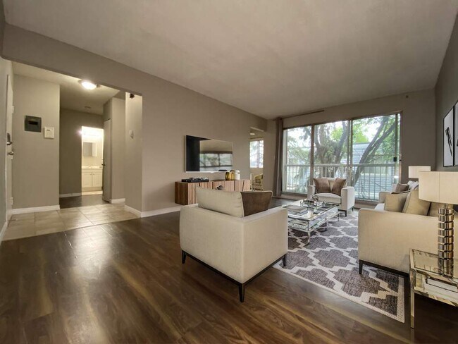 Photo - Oakmount Manor