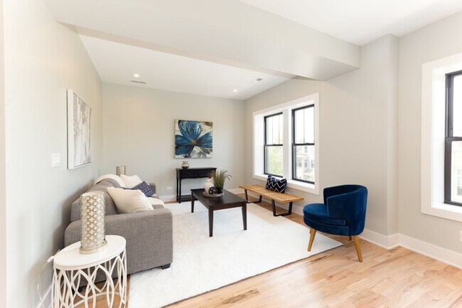 Photo - 2455-57 W. Logan / 2535-41 N. Campbell