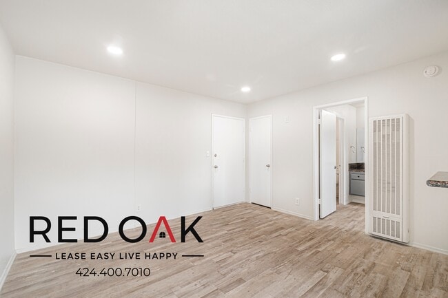 Photo - 7350 Hazeltine Ave Unit 3