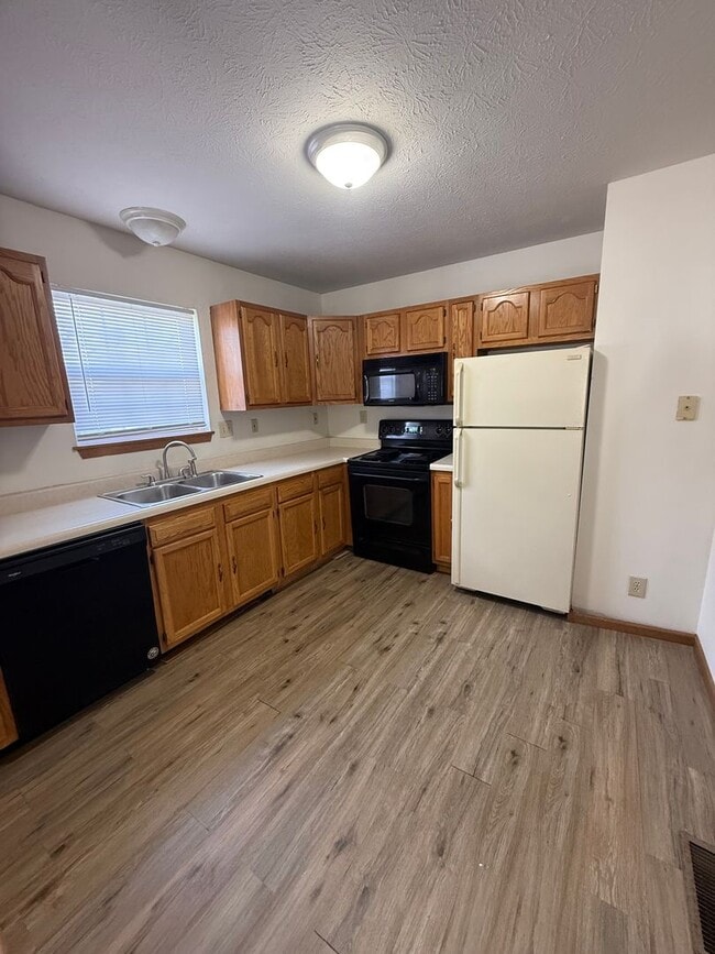 Photo - 3619/3621 W Thornhill Cir Unit 3619 W Thornhill Cir