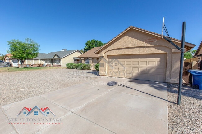 Photo - 3950 W Saragosa St
