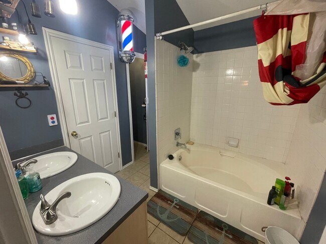 147 Lakeview Dr