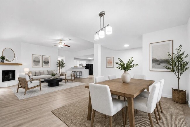 Photo - 121 Orion Cove