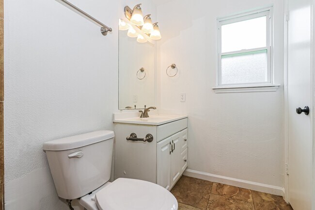 Photo - 28914 Champion Oaks Dr