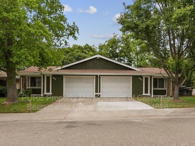 Building Photo - 5047 Sparrow Ct