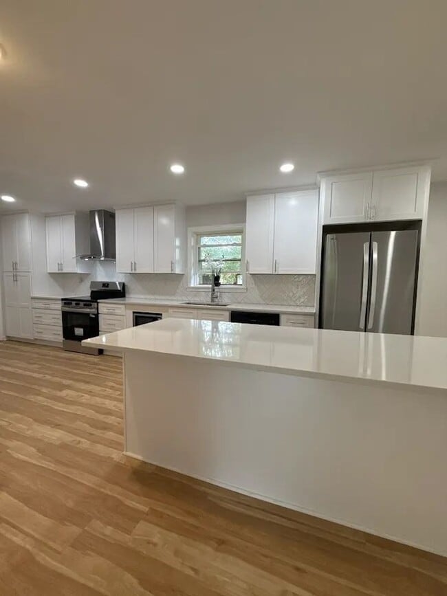 Photo - 2407 Summerland Dr