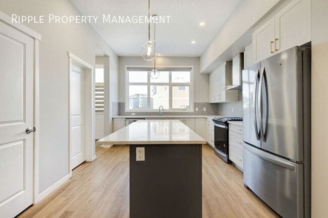 Photo - AMAZING 4 BEDS/3 BATHS UPPER LEVEL ONLY!