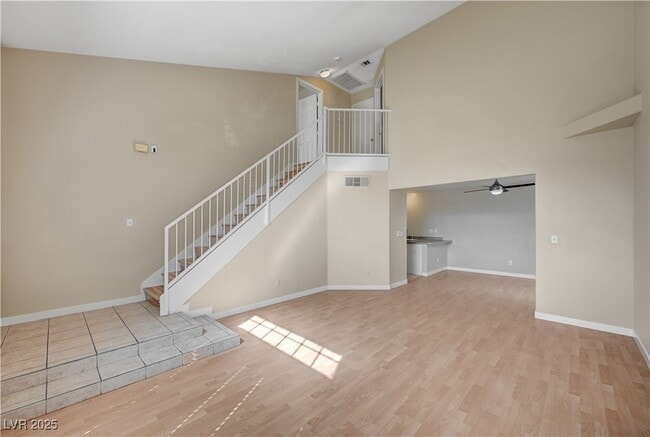 Photo - 10164 Tree Bark St