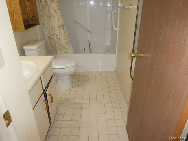 Photo - 3700 Heritage Pkwy