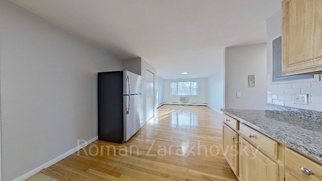 Photo - 112 Babcock St Unidad 37A