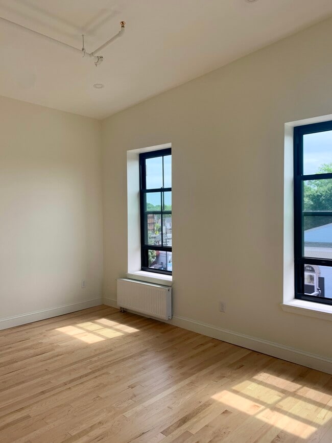 Photo - 146 Main St Unit 203