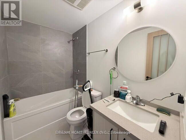 Photo - 708 Sheppard Ave E Unité 708