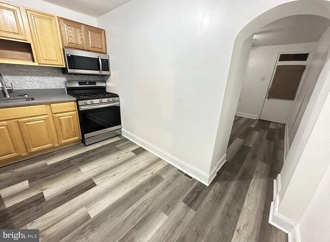 Photo - 2663 Webb St