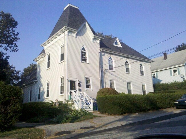 Photo - 42 Lawton Ave Unit Apt 6