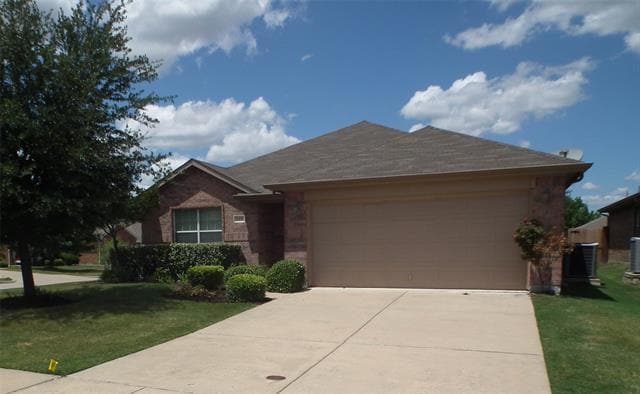 Building Photo - 519 Creekside Dr