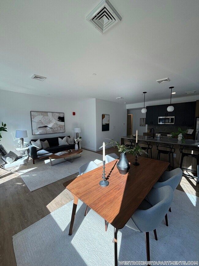 Building Photo - 199 Gardner St