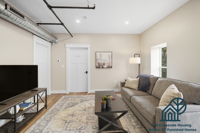 Building Photo - Furnished 2-Bedroom, 2-Bath Apartment on Connecticut St Unit 2