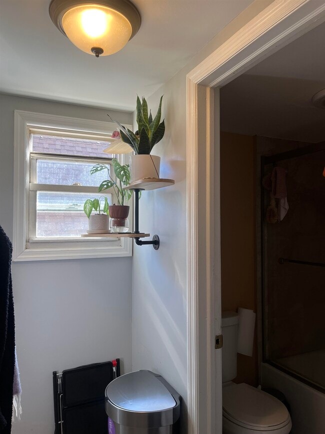 Photo - 315 44th St Unidad 3