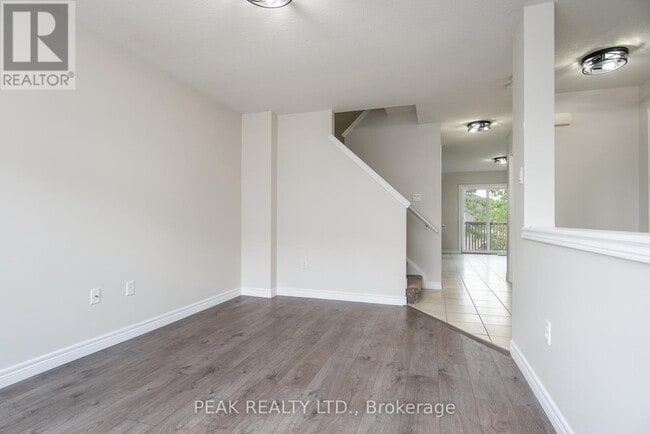 Photo - 70 Willowrun Dr