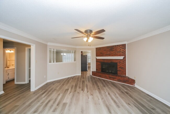 Photo - 7130 Larkfield Rd