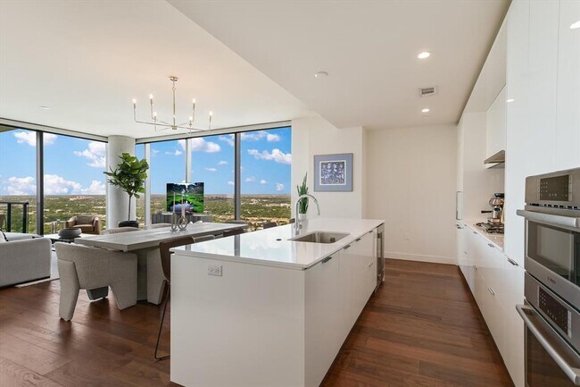 Photo - 44 East Ave Unidad 3901 Rental