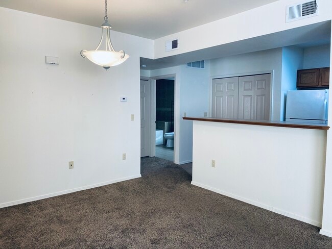 Photo - 3650 Morning Star Dr Unidad 3301