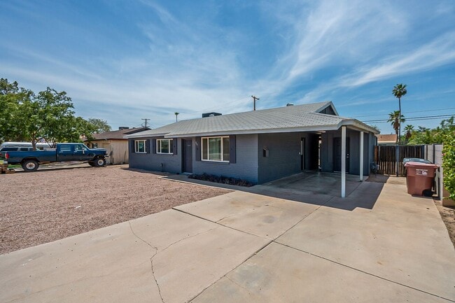 Scottsdale Home that has everything you need! - Scottsdale Home that has everything you need!