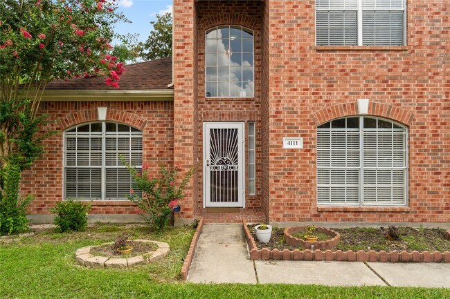 Photo - 4111 Surreydon Dr