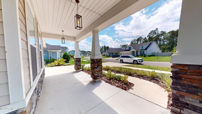 Photo - 257 Windermere Way