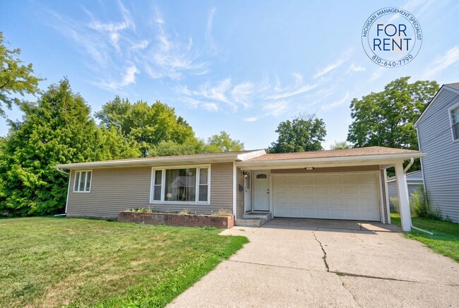 Photo - 635 Oda St