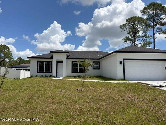 Building Photo - 725 Bryant Rd