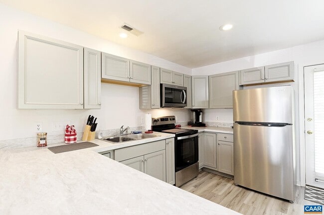 Photo - 11 WATERWHEEL Ct