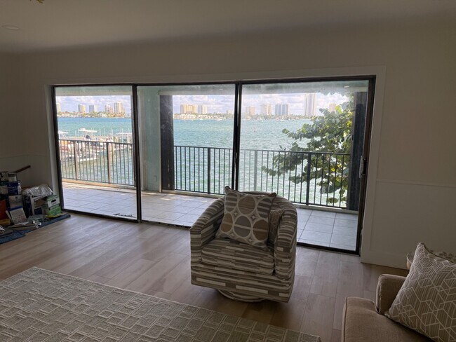 Photo - 360 Wilma Cir