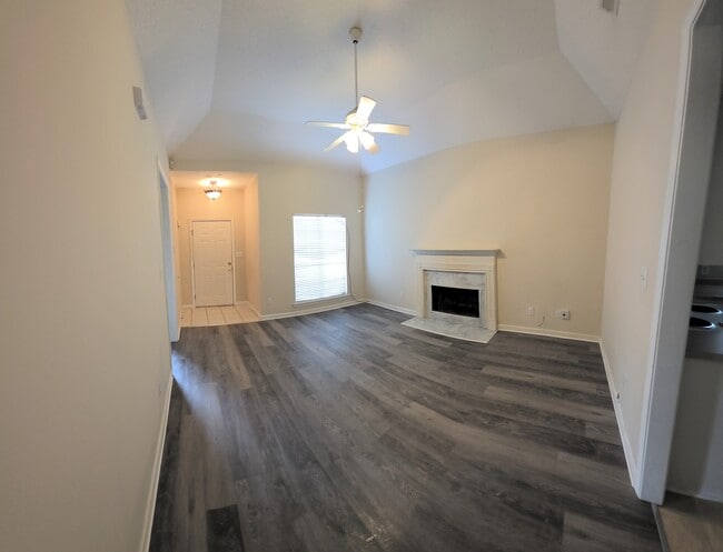 Photo - 1012 McAllister Dr