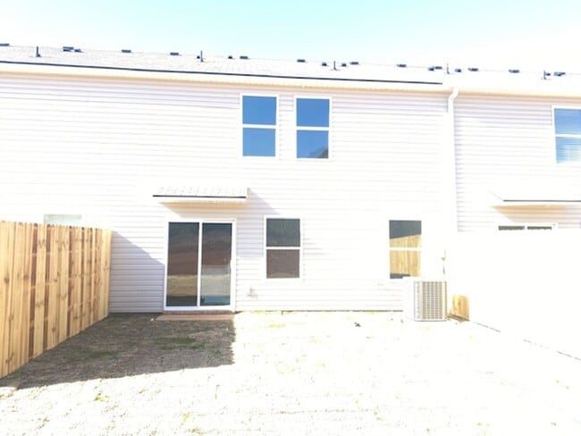 Photo - Townhome in Lincoln
