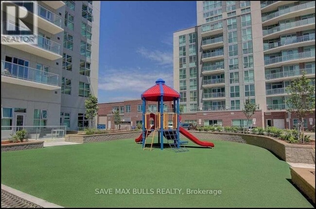 Photo - 2152 Lawrence Ave E Unité 304