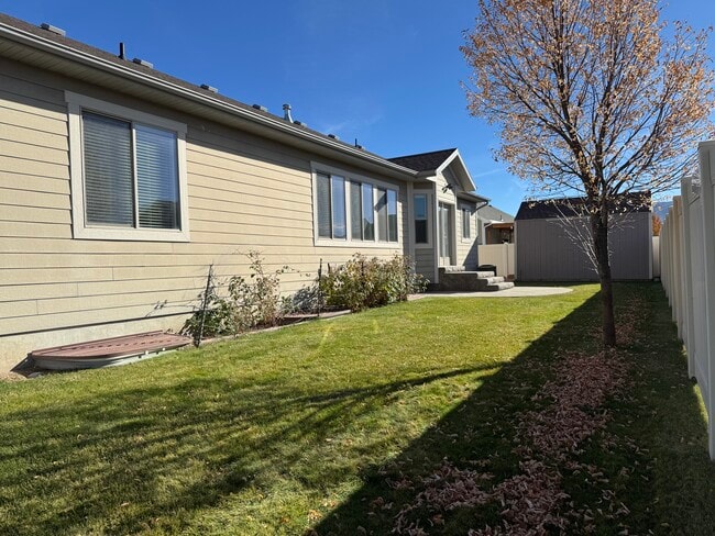 Photo - 1022 S 1050 E